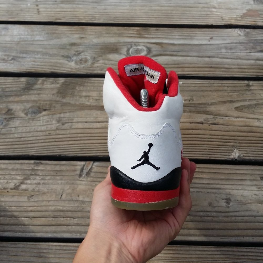 Women Size 8 / Size 6.5 Youth 2006 Nike Air Jordan 5 Fire Red Basketball Sneaker - Picture 7 of 8